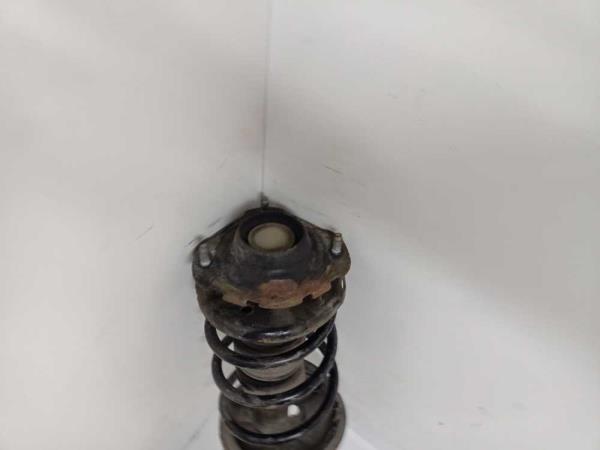 AMORTISSEUR AVANT GAUCHE TOYOTA STARLET P9 1996-1999 - Vue 2